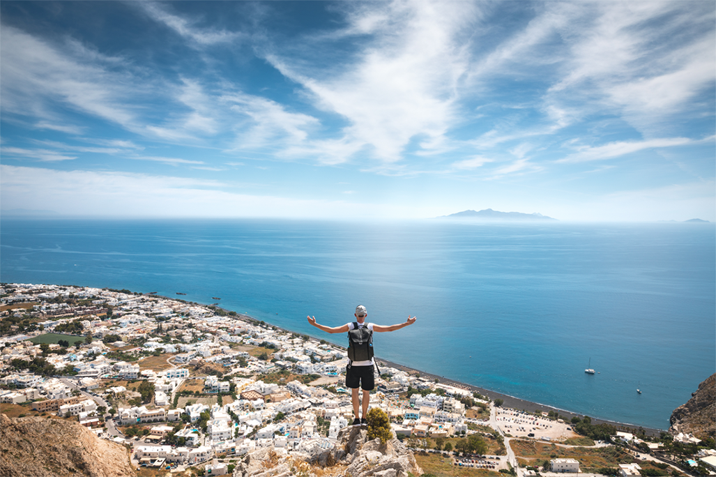 6 Hikes to take in Santorini