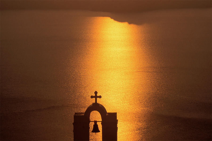 Santorini’s Best Sunset Spots: Where Beauty Meets Serenity